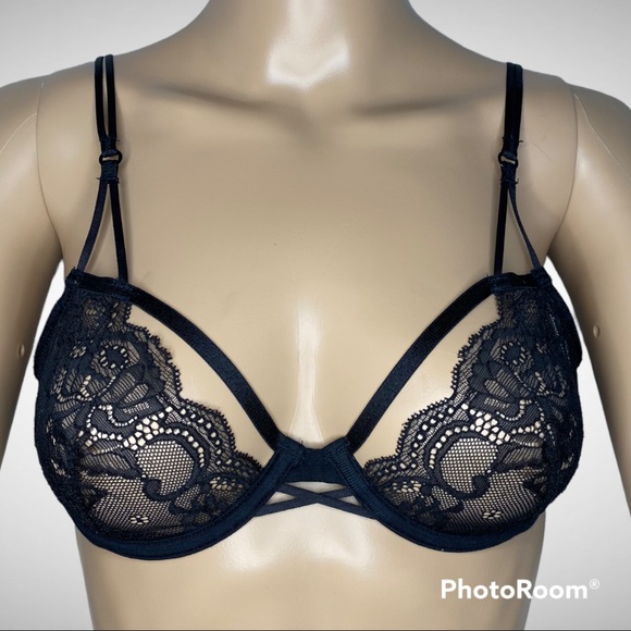 Urban Outfitters Other - Urban Outfitters NWT black lace bra Sz 34B